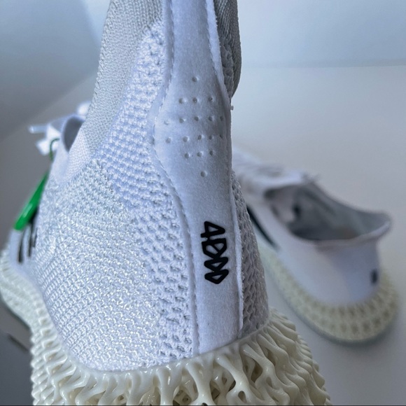 SOLD ADIDAS - 4DFWD CoreWhite - Picture 11 of 11